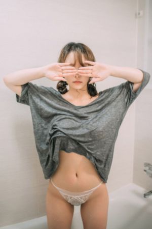 女公务员的菊蕾_1080迅雷电影在线
