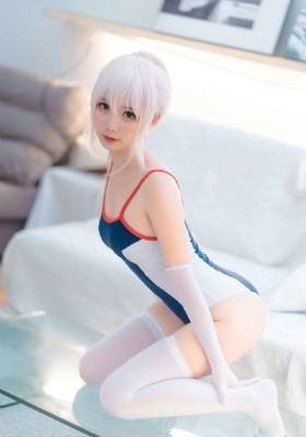 年轻的女老师在线_在线观看完整视频大全